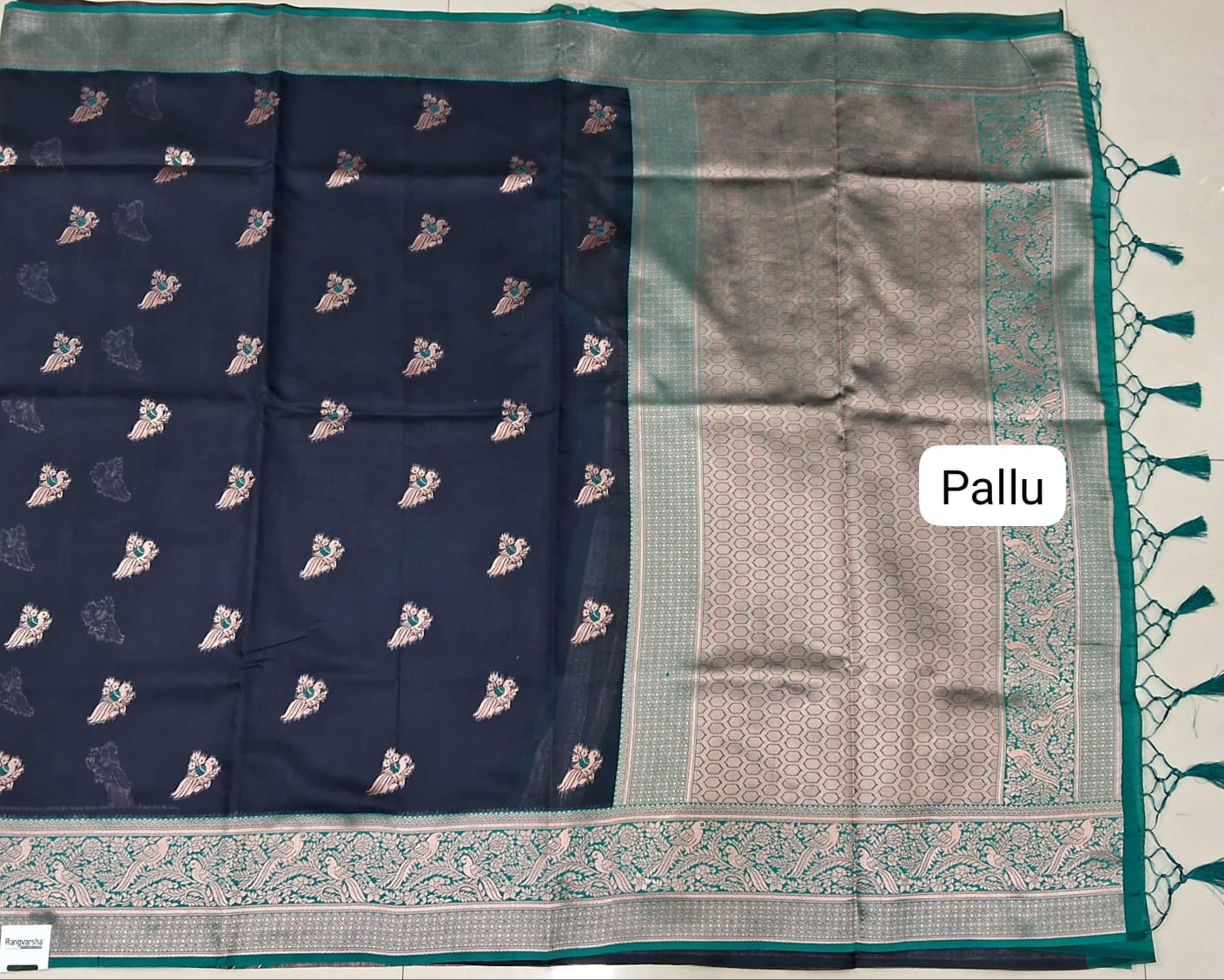 Deep Blue Linen Saree pallu