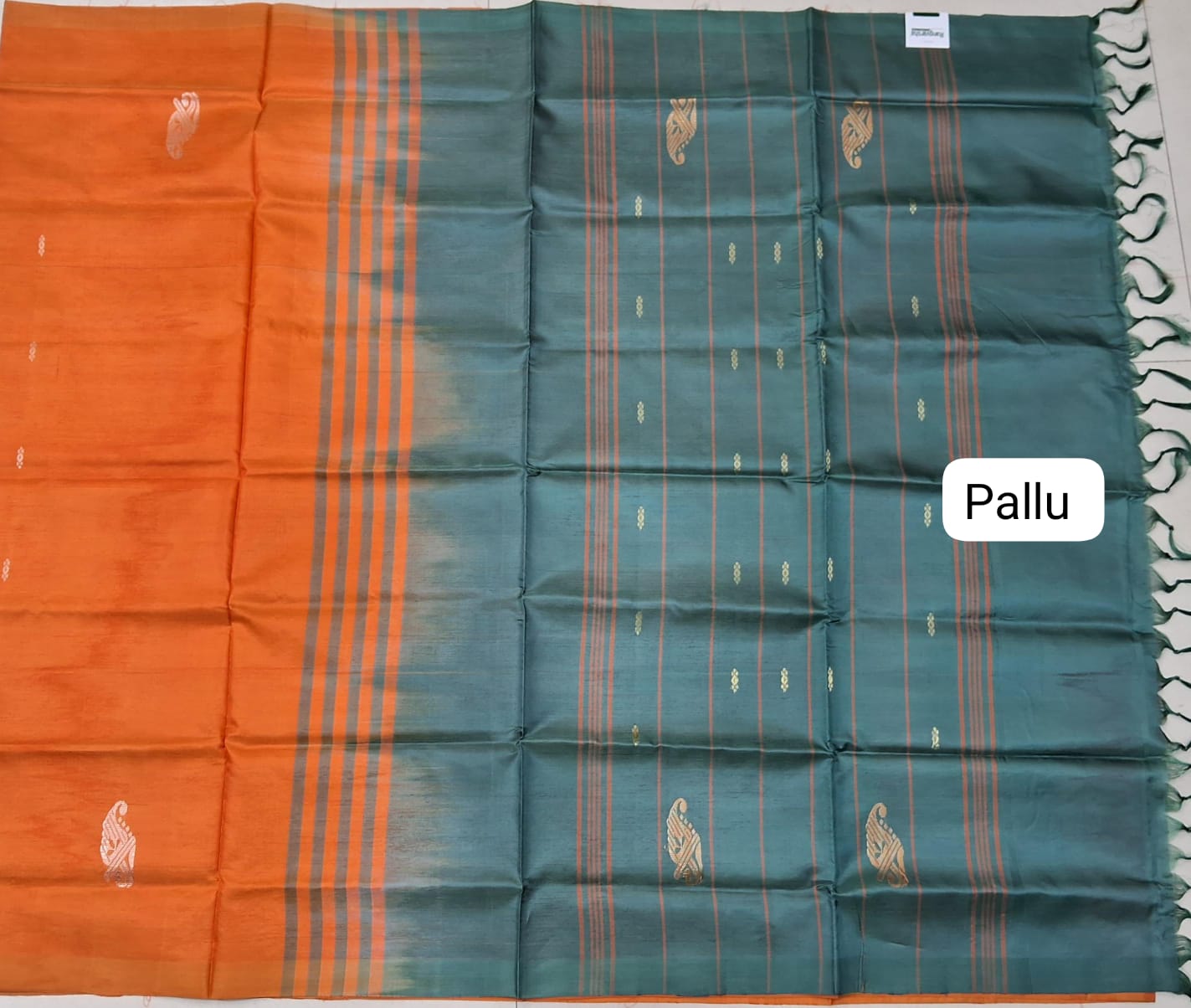 Dark Orange Hand Woven Banana Silk Saree pallu