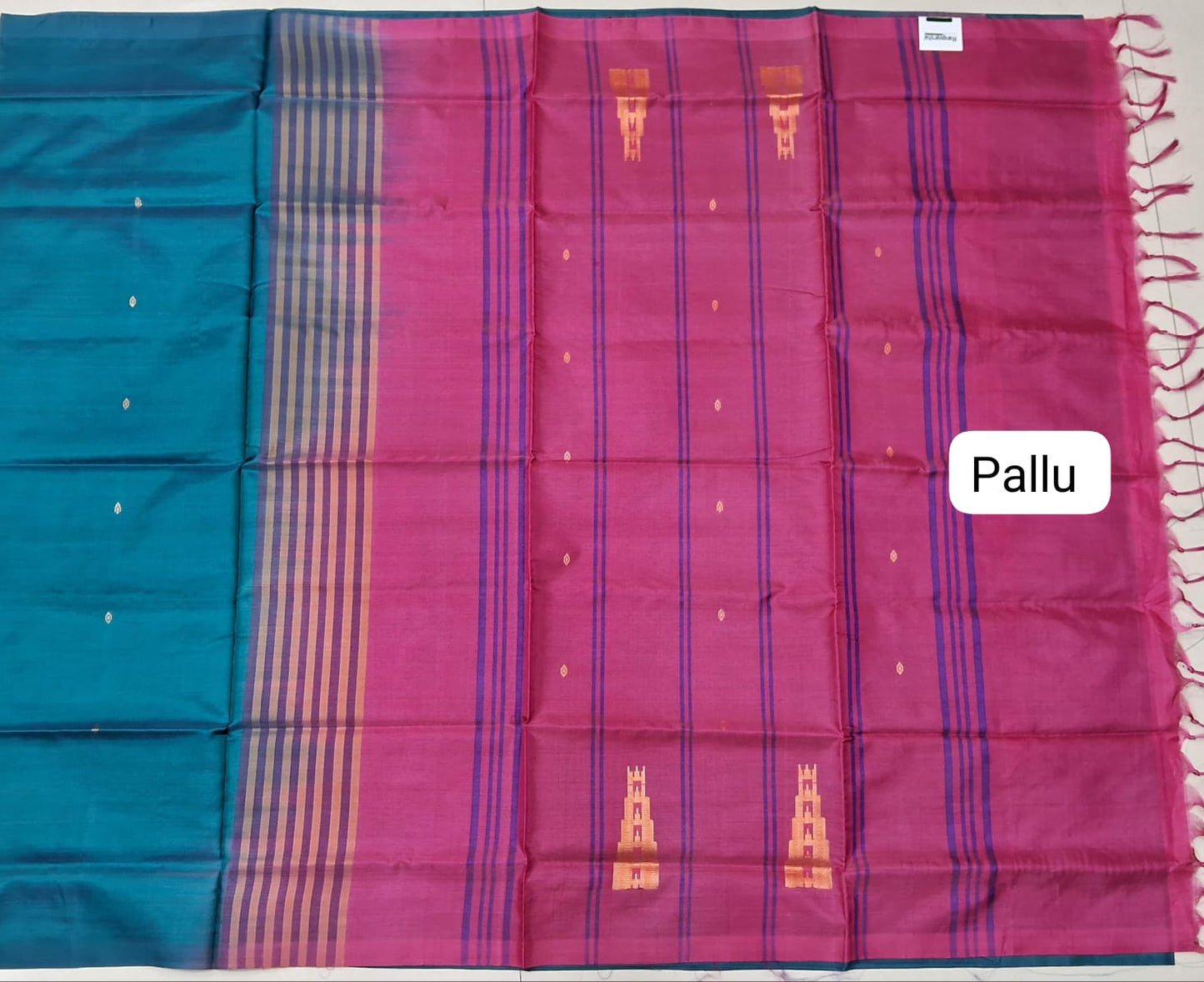 Peacock Blue Hand Woven Banana Silk Saree pallu