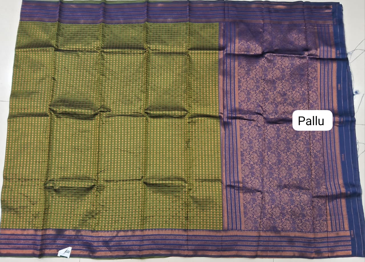 Forest Green Kanchi Semi Silk Saree Pallu