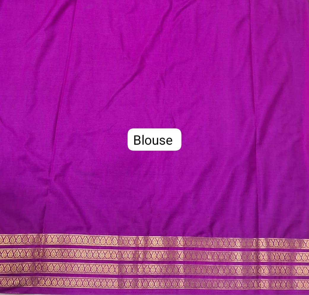 Green Plain Crepe Silk Saree blouse