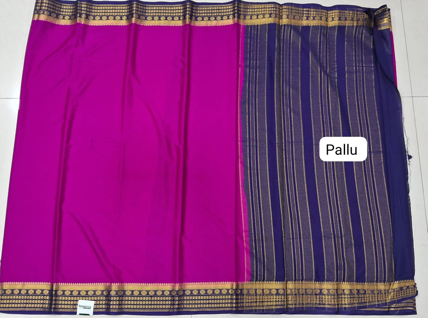 Magenta pink Plain Crepe Silk saree pallu