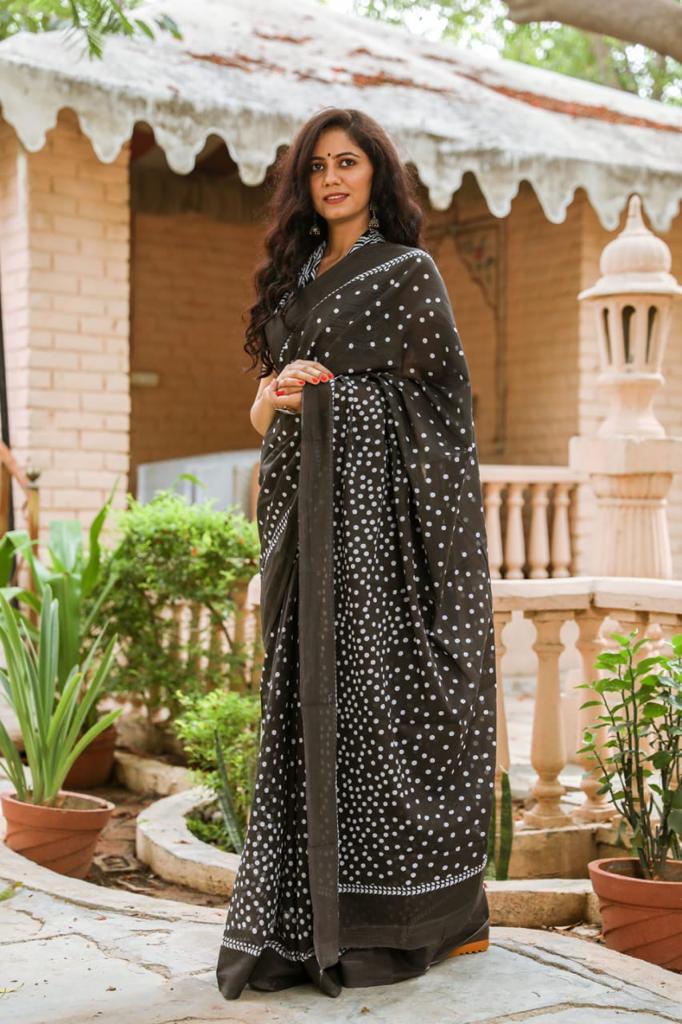 Brown mulmul cotton saree