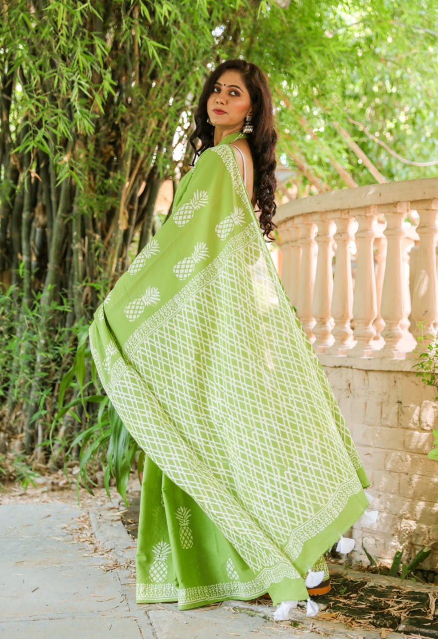 Leaf Green Mulmul Cotton Saree