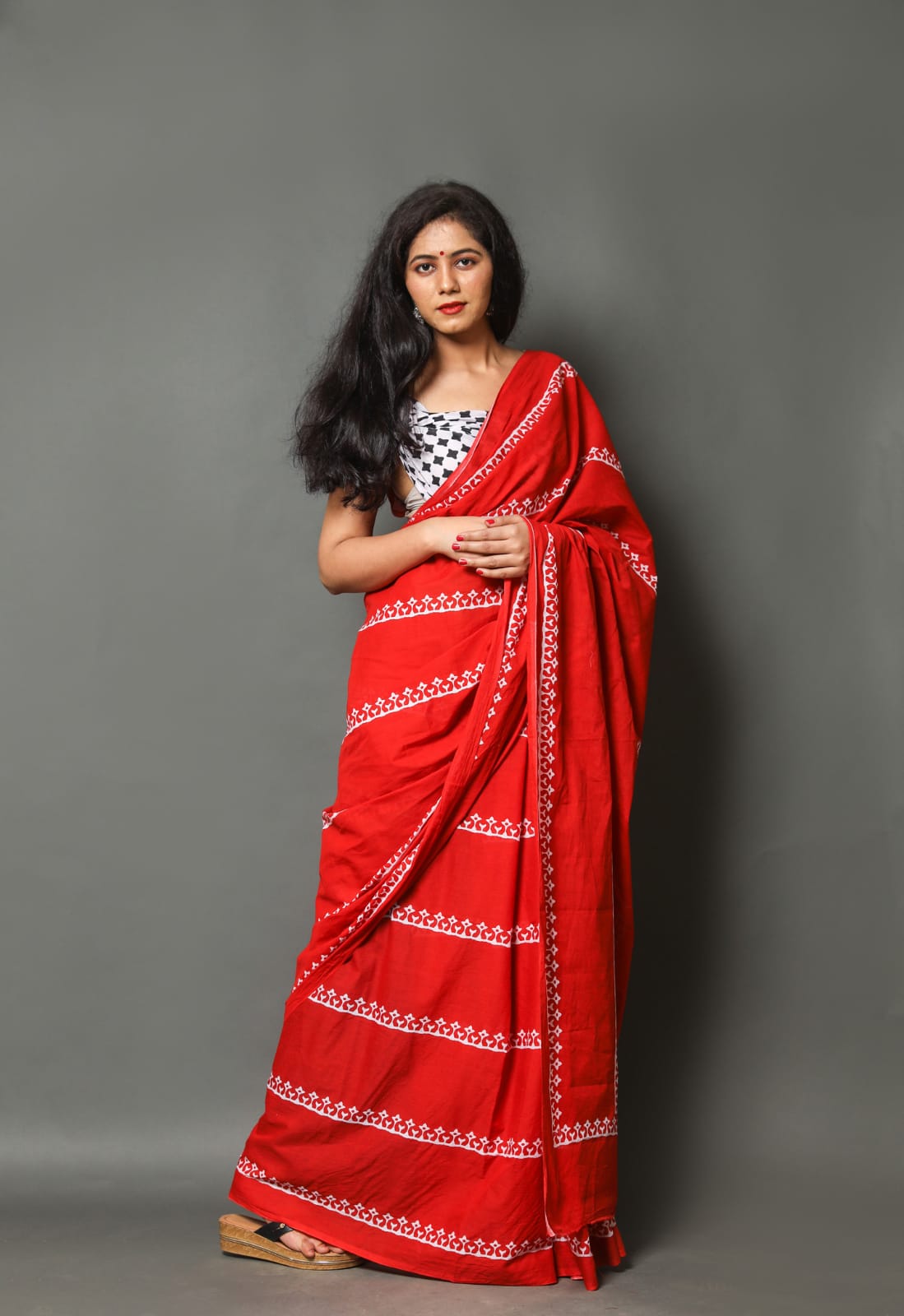 Tomato Red Mulmul Cotton Saree
