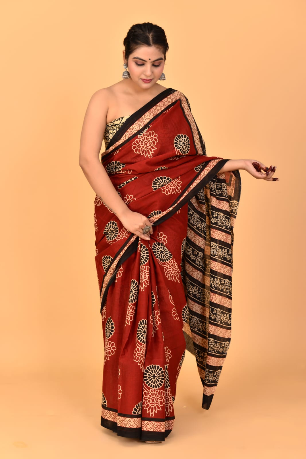 Red Mulmul Cotton Saree