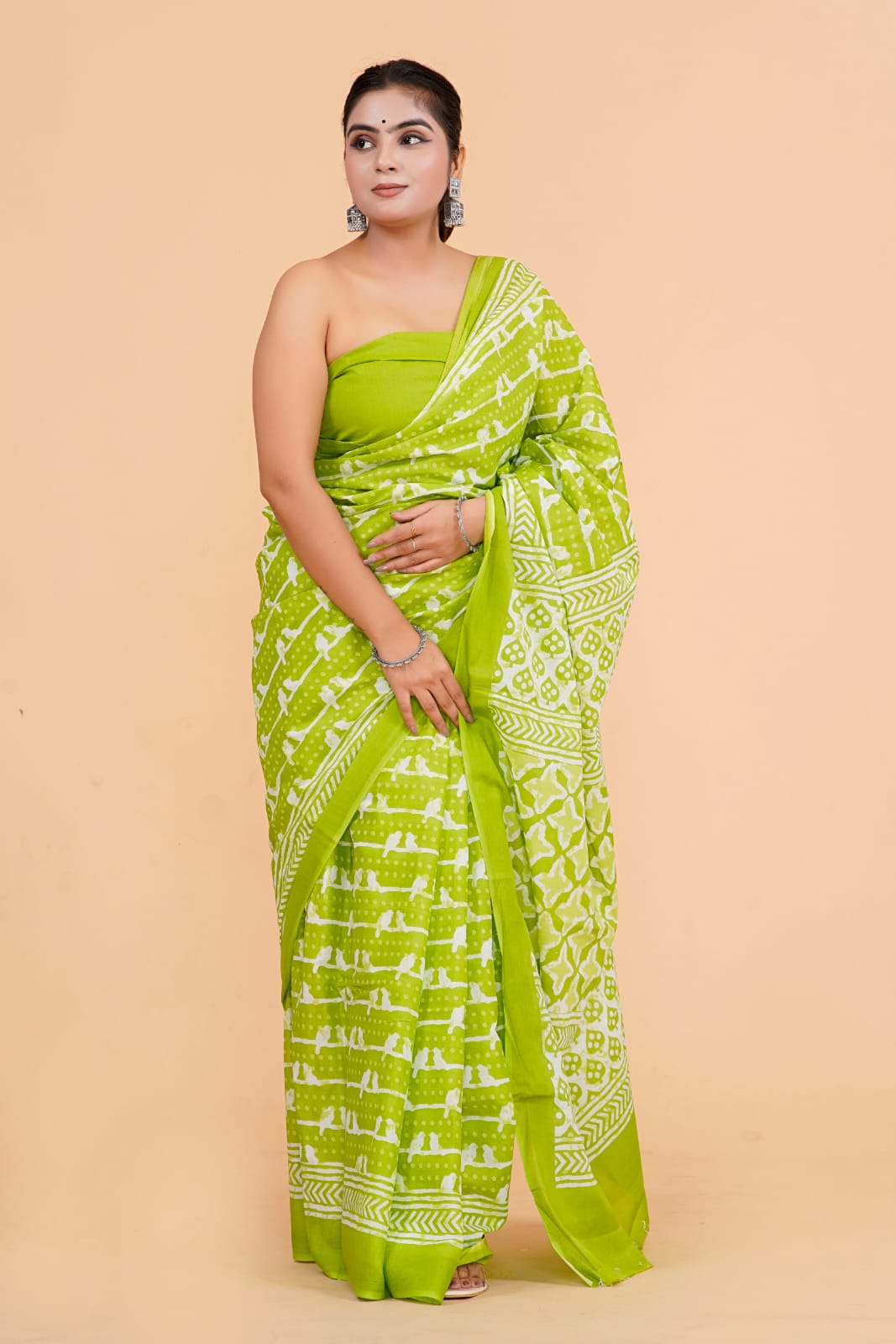 Leaf Green Mulmul Cotton Saree