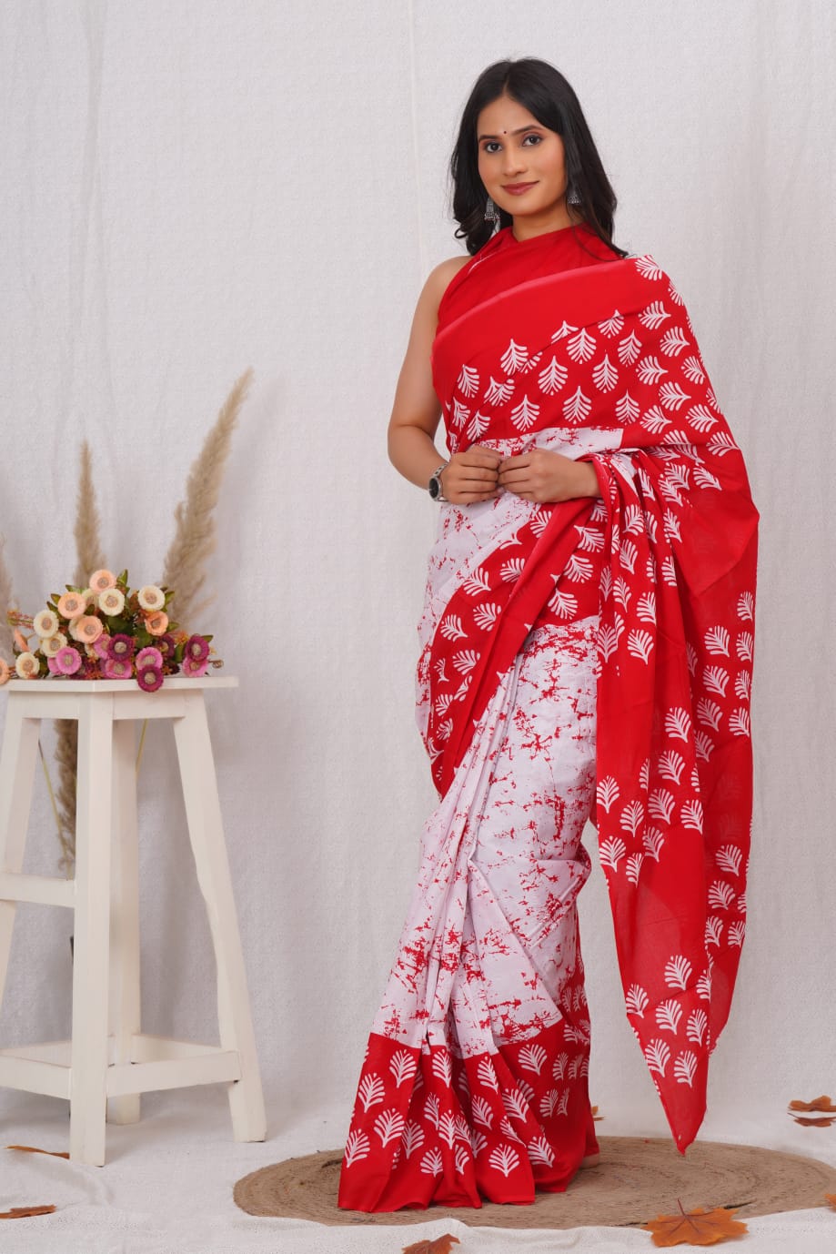 White Mulmul Cotton Saree