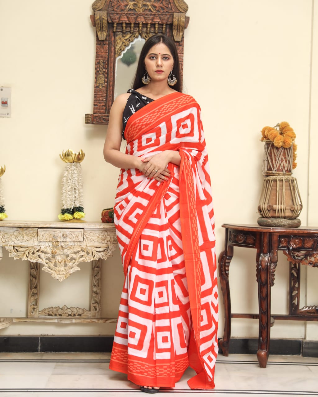 White Mulmul Cotton Saree