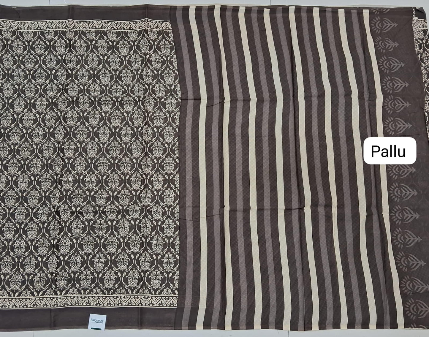 Walnut Brown Mulmul Cotton Saree pallu