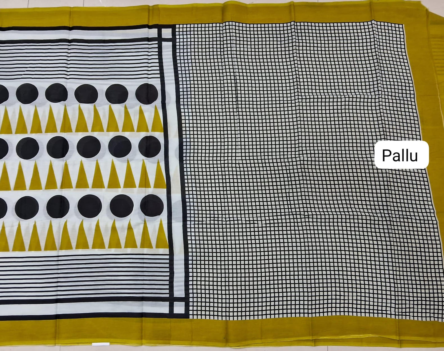White Mulmul Cotton Saree pallu