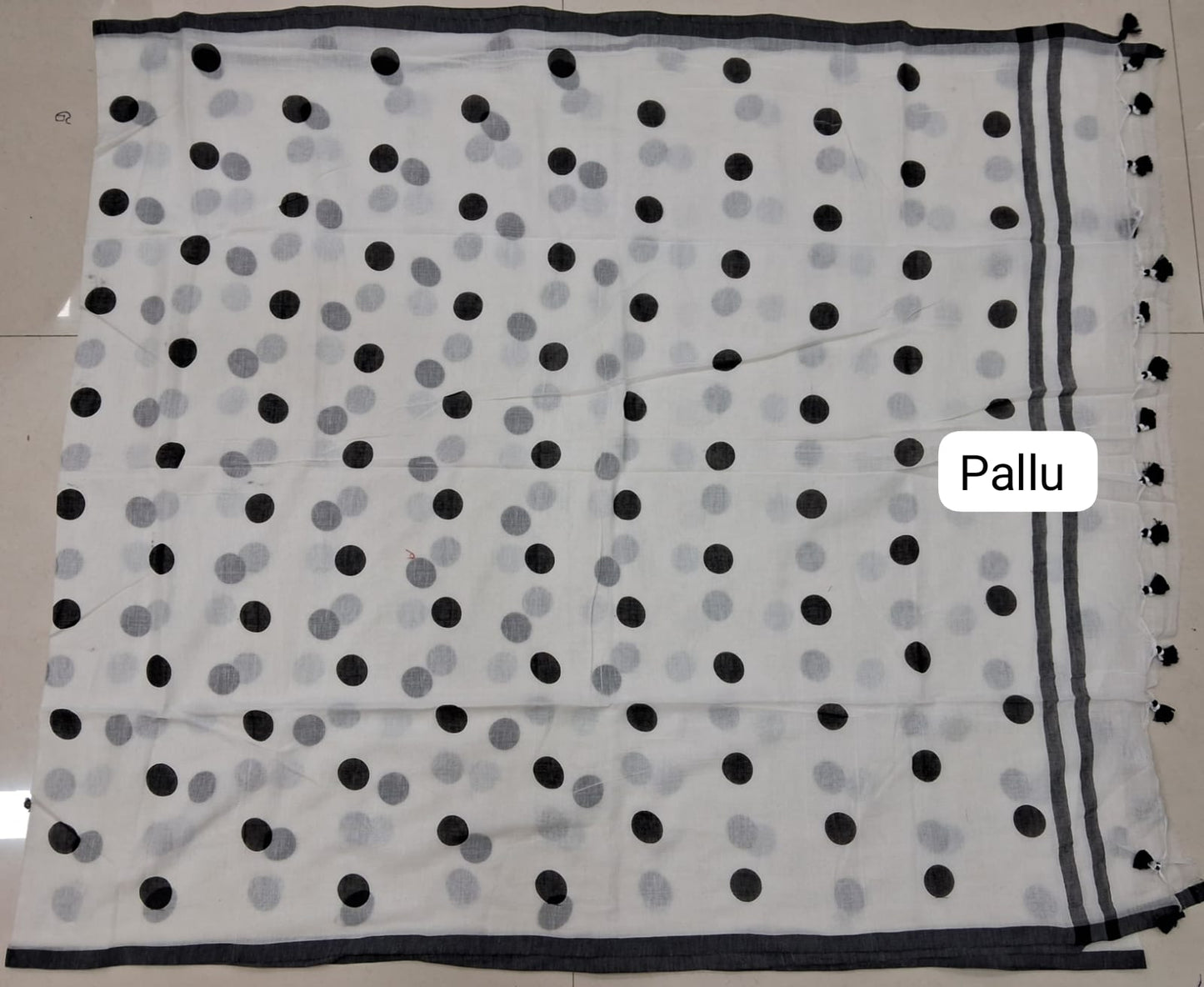 White Mulmul Cotton Saree Pallu