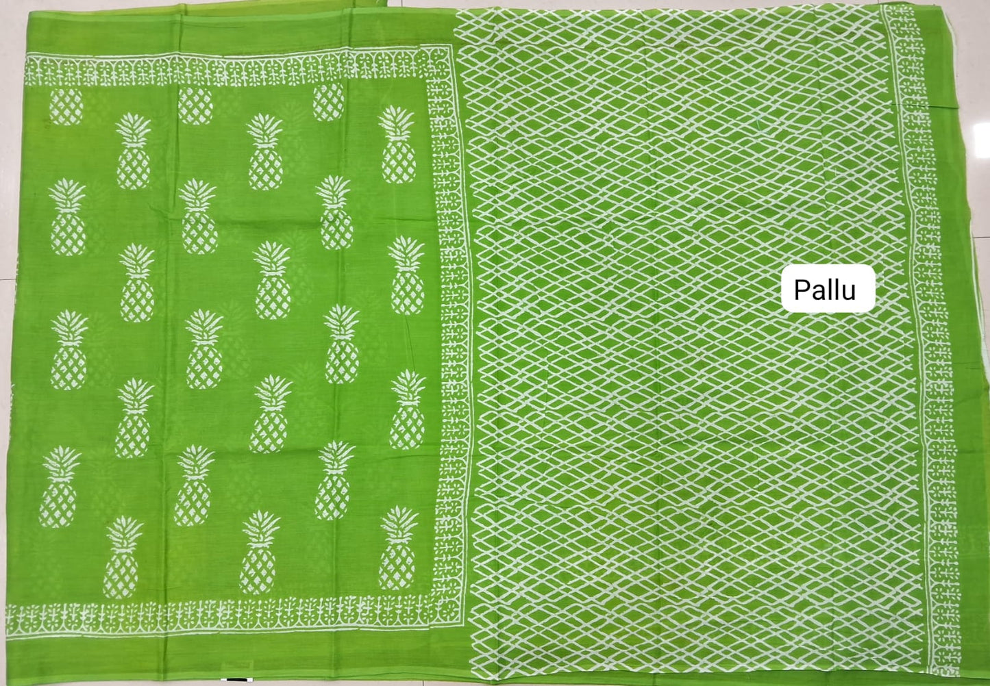 Bright Green Mulmul Cotton Saree Pallu