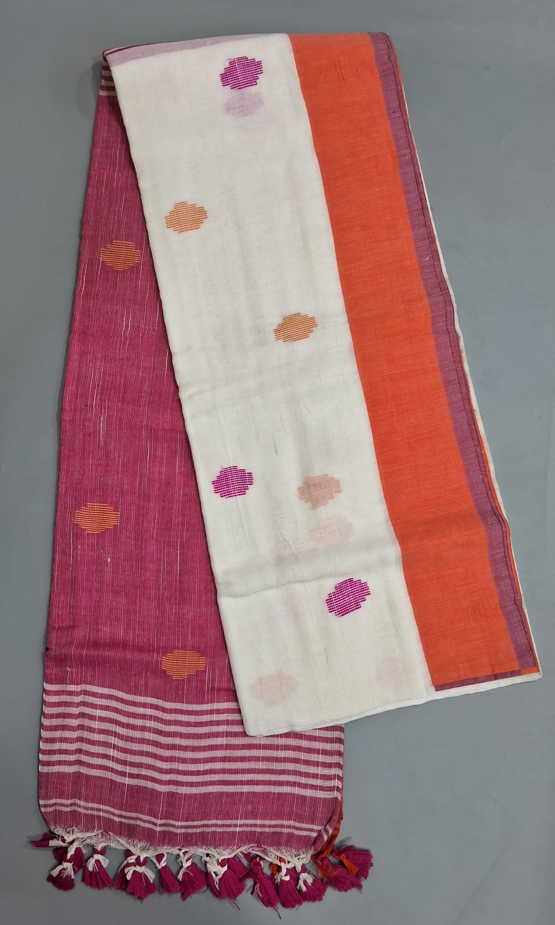 White Khadhi Cotton Saree