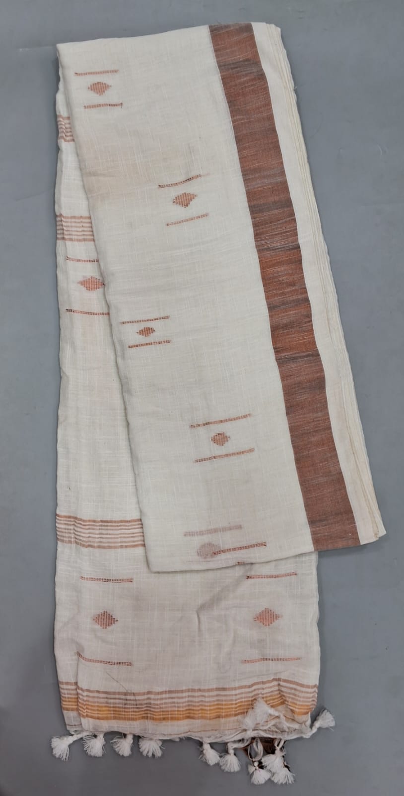 White Khadhi Cotton Saree