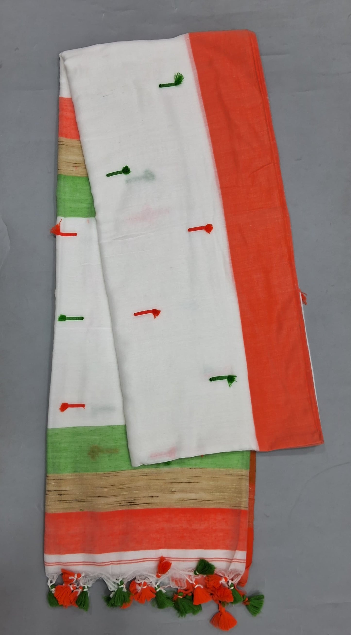 White Khadhi Cotton Saree