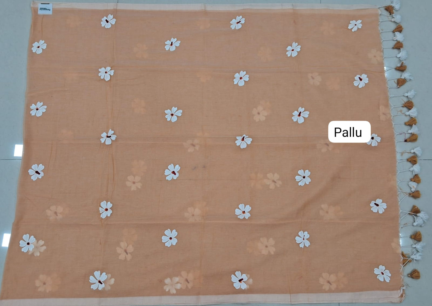 Cream Khadhi Cotton Saree pallu