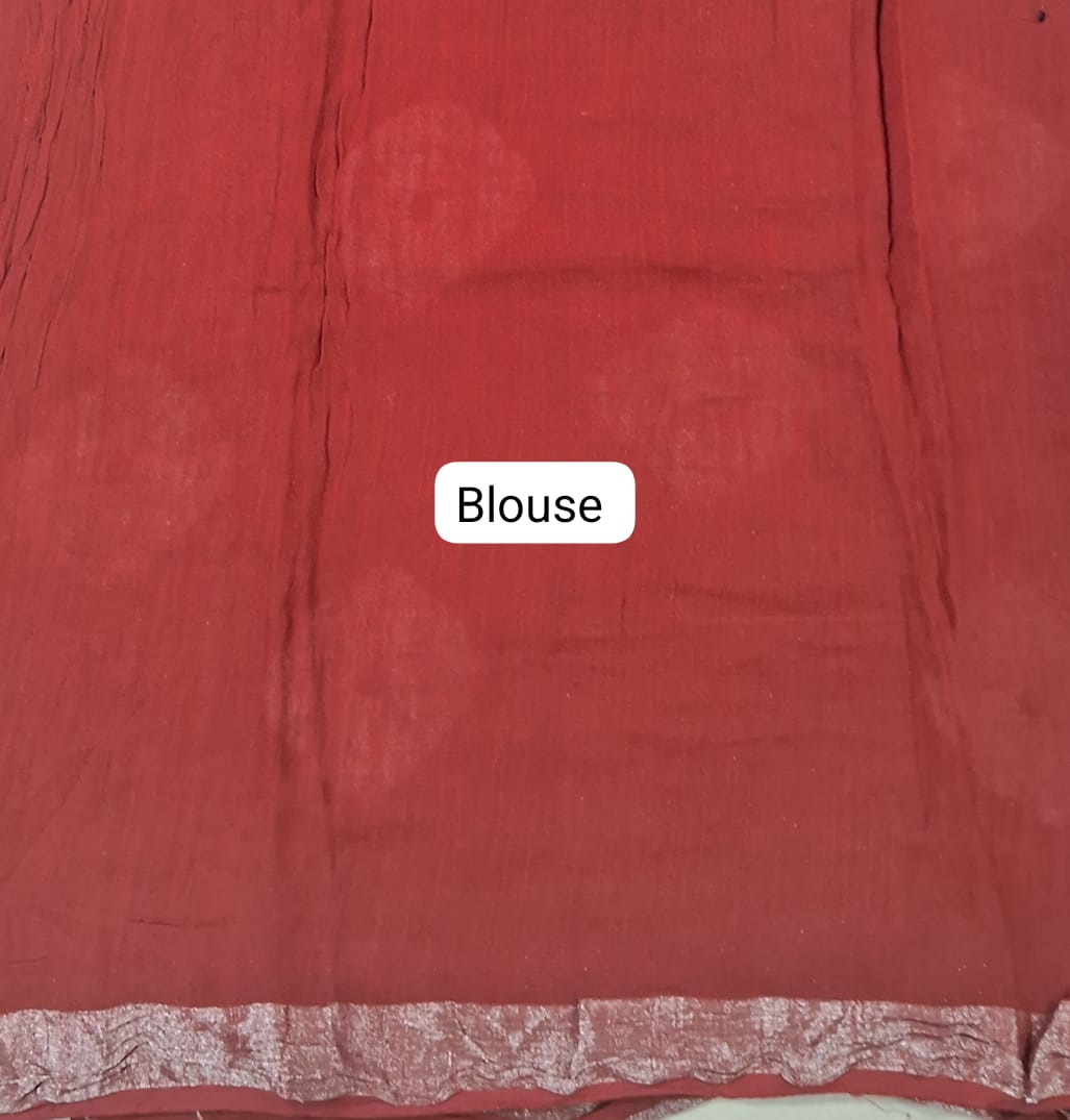 Red and white shibori-printed linen cotton saree Blouse