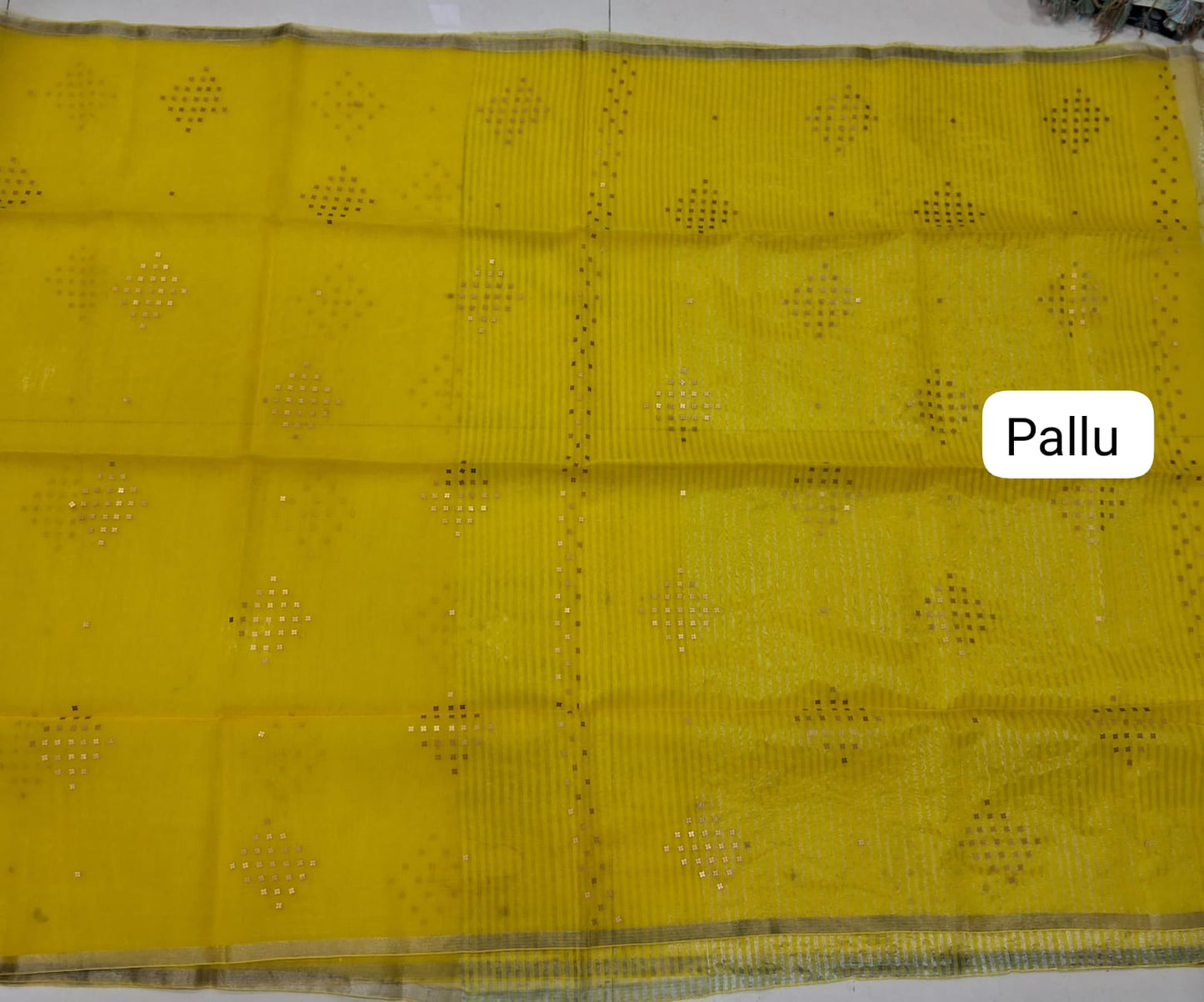 Yellow Muslin Saree pallu