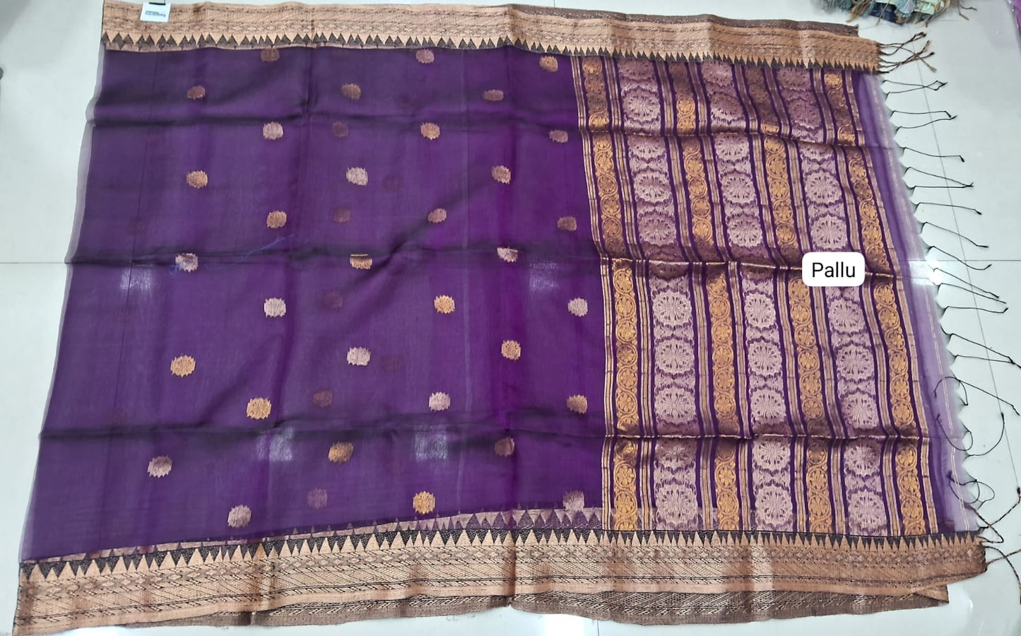 Wine Muslin Saree pallu