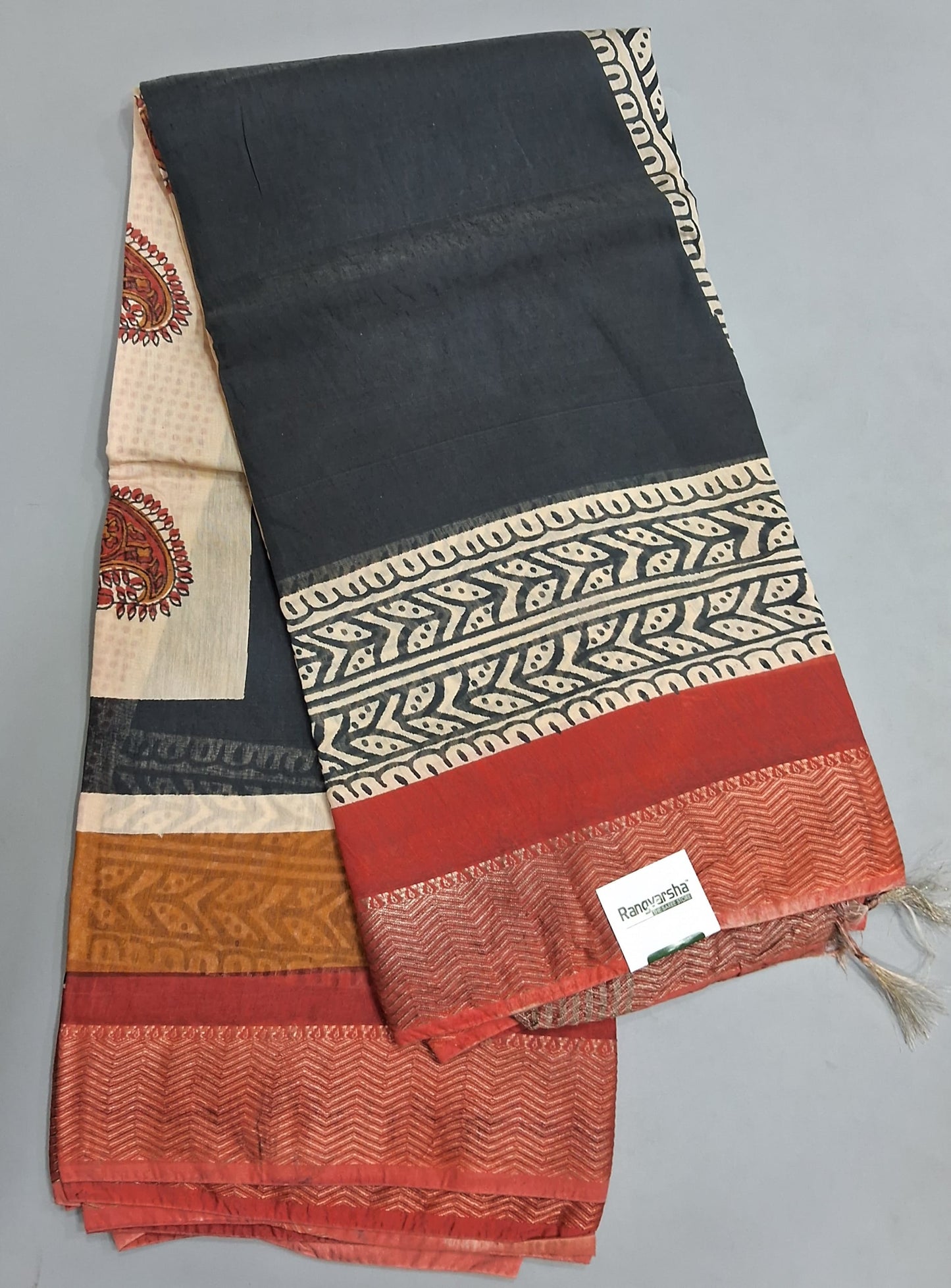 Black Plain Maheshwari Cotton Saree
