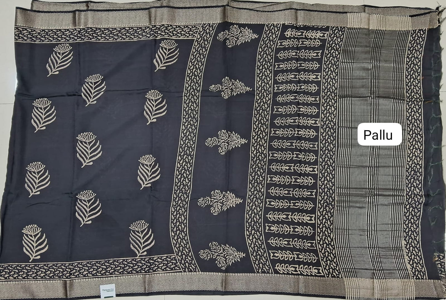 Black Maheshwari Cotton Saree pallu