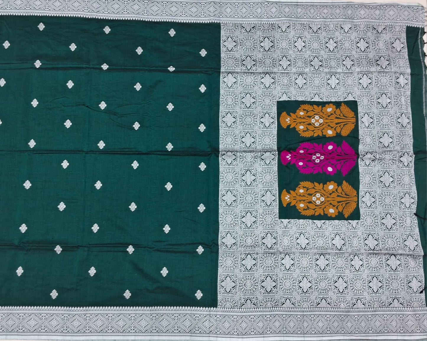 Bottle Green Khadhi Silk Saree Pallu