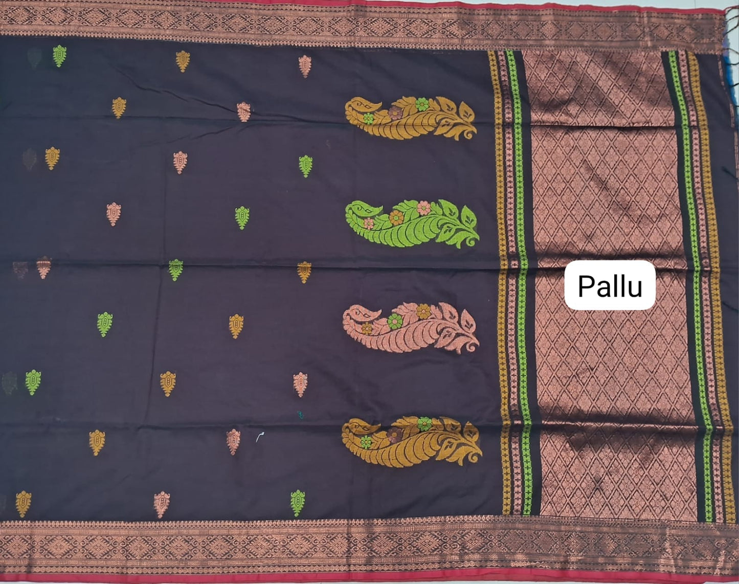 Black Khadhi Silk Saree Pallu
