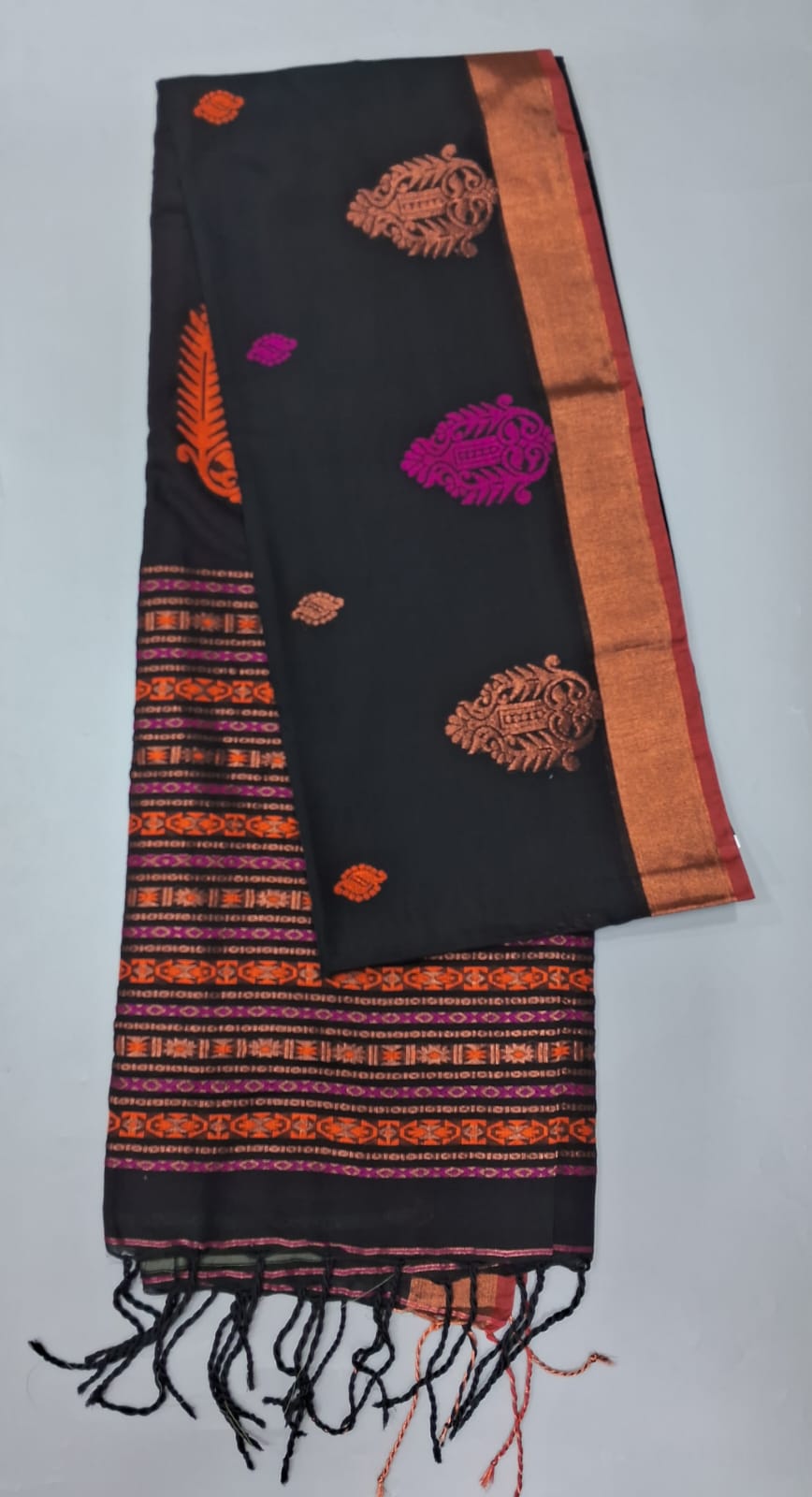 Black Khadhi Silk Saree