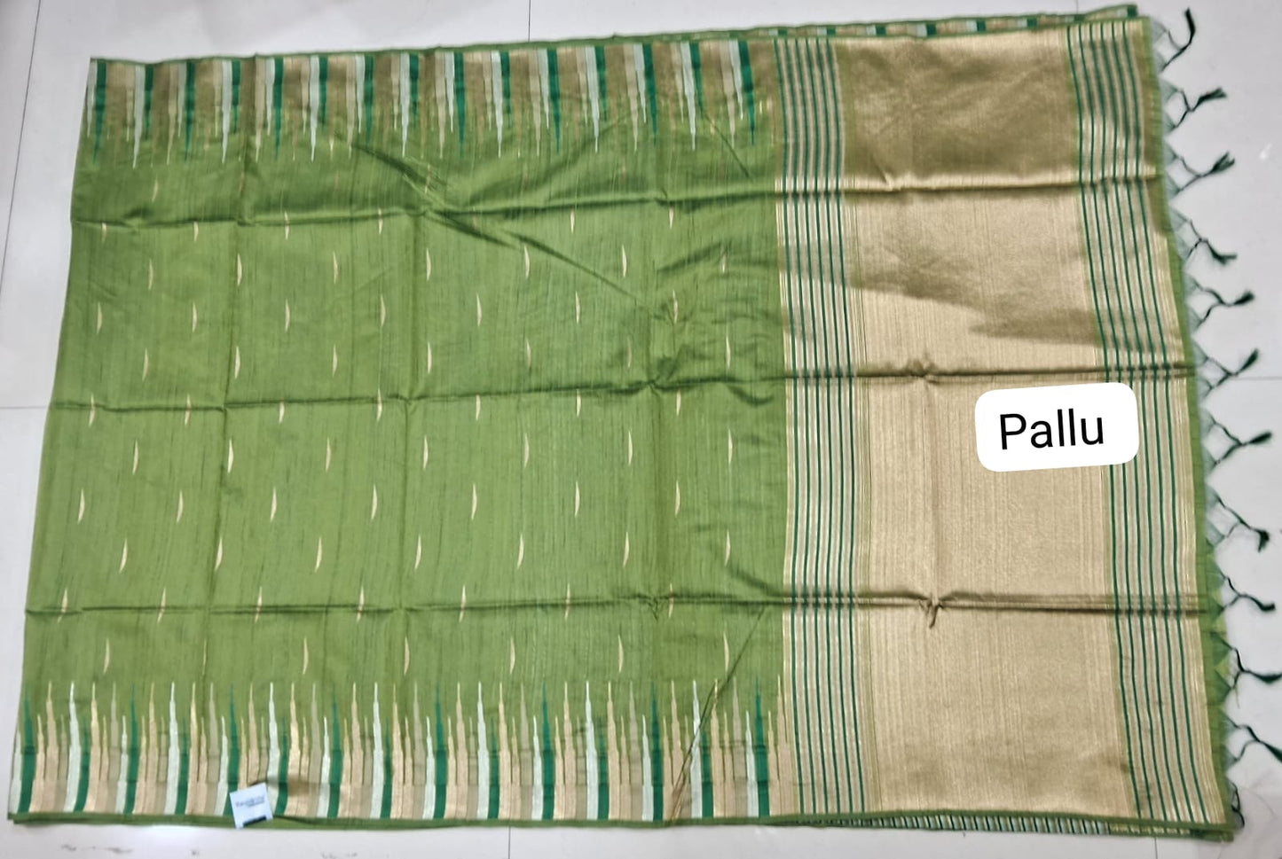 Leaf Green Woven Tussar Saree pallu