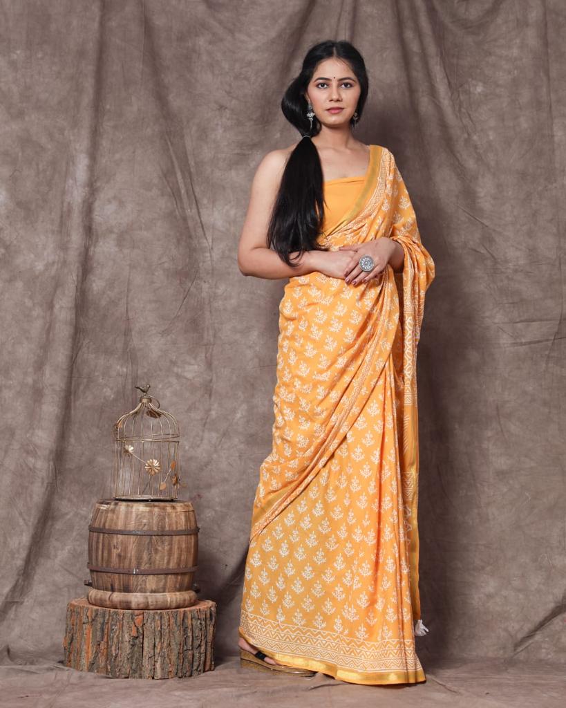 Peach mulmul zari cotton saree