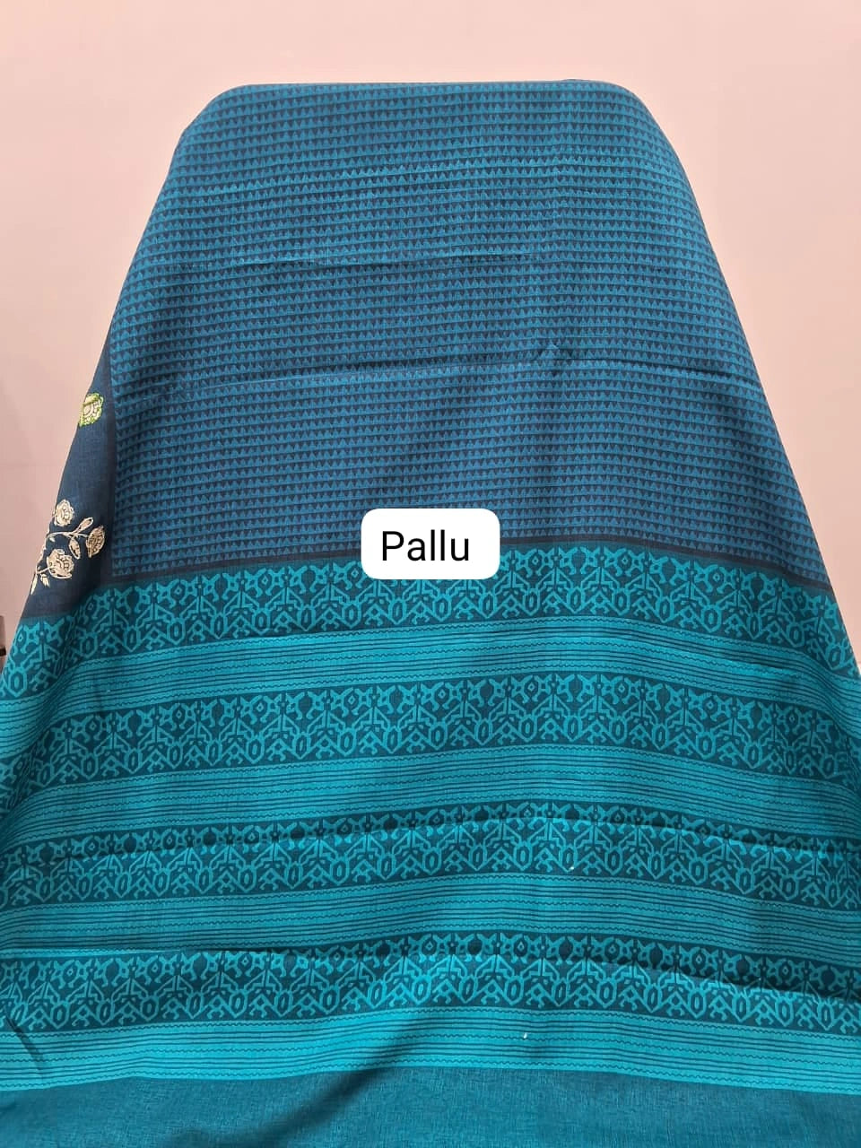 Dark Grey Tussar Saree Pallu