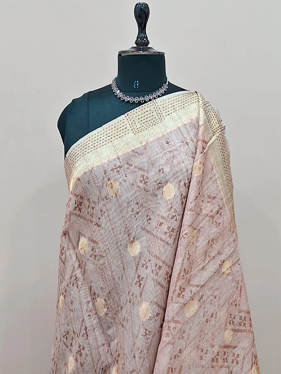 Peach Linen Saree 1