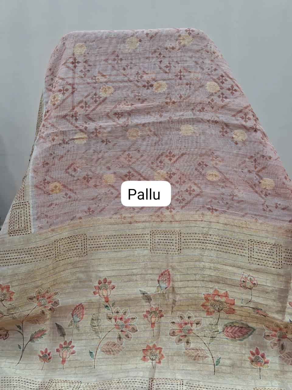 Peach Linen Saree Pallu