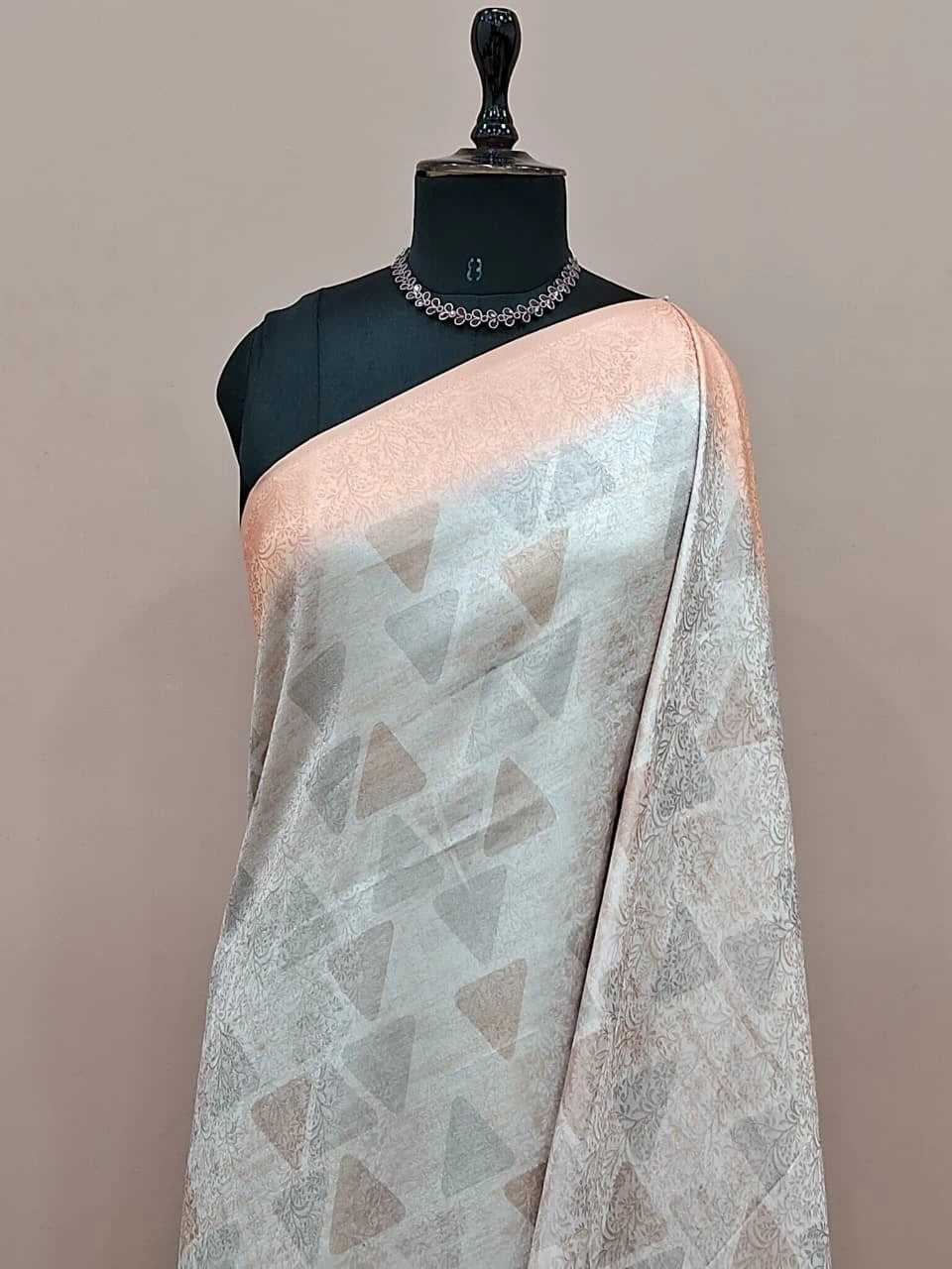Light Silver Shaded Silk Saree 1