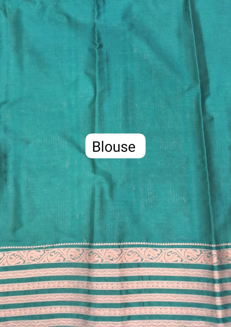 Parrot Green Plain Mysore Crepe Silk Saree Blouse