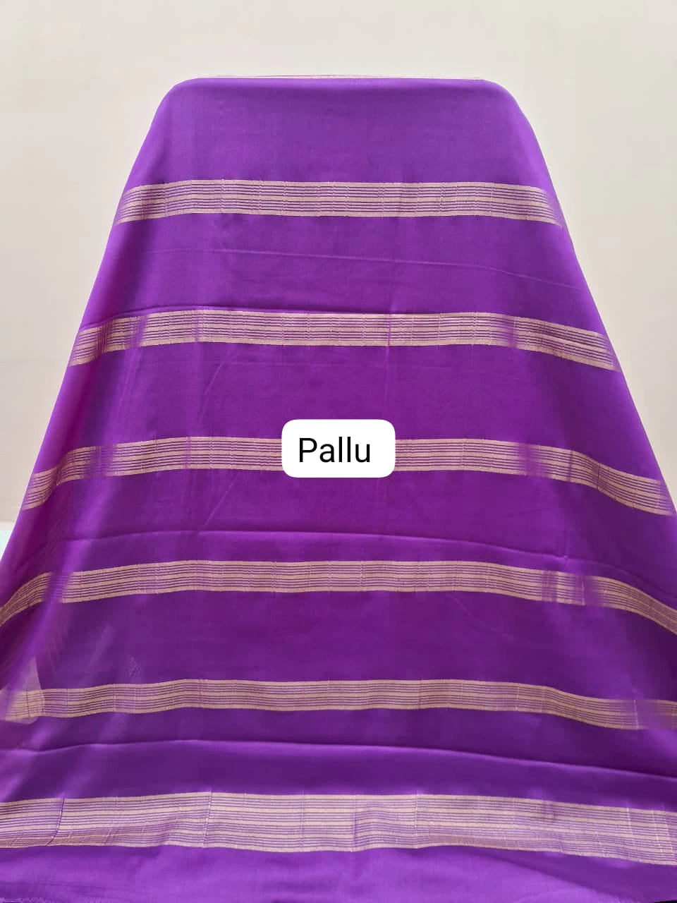 Dark Ink Blue Plain Crepe Silk Saree pallu