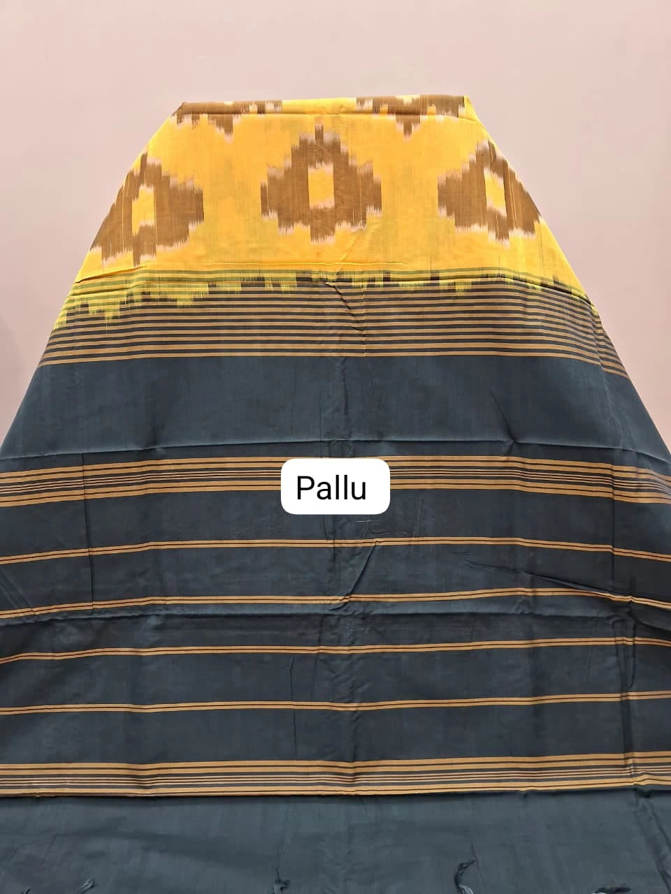 Yellow Silk Saree pallu