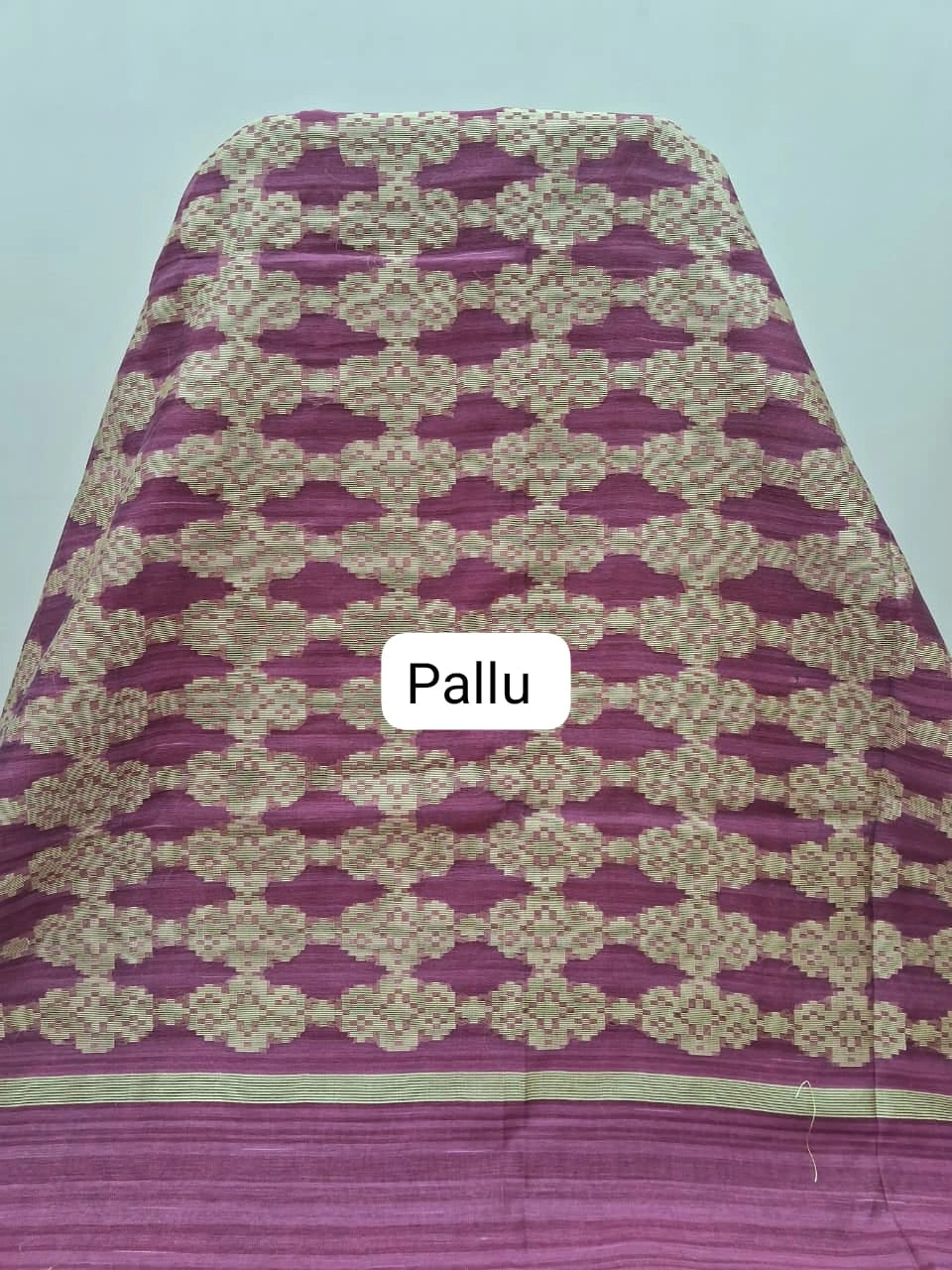 Onion Pink Gicha saree pallu