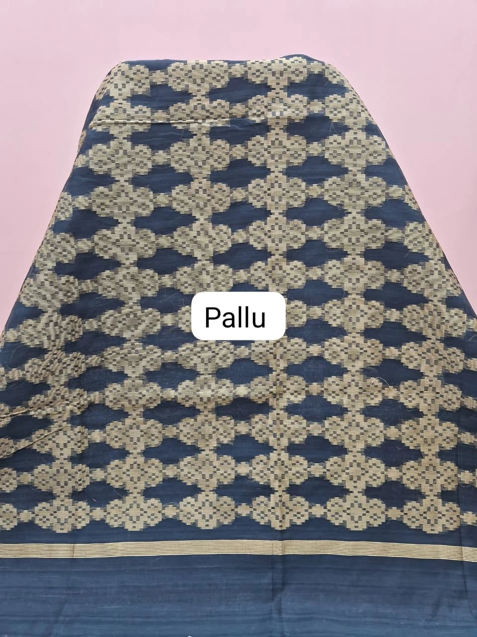 Deep Blue Gicha Saree pallu
