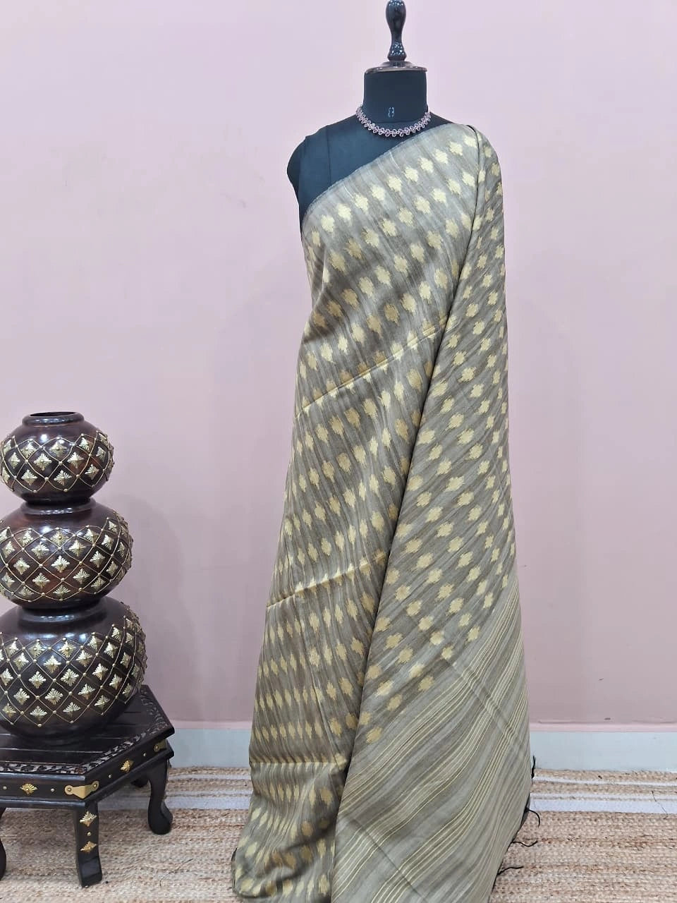 Grey-Shaded Gicha Saree 