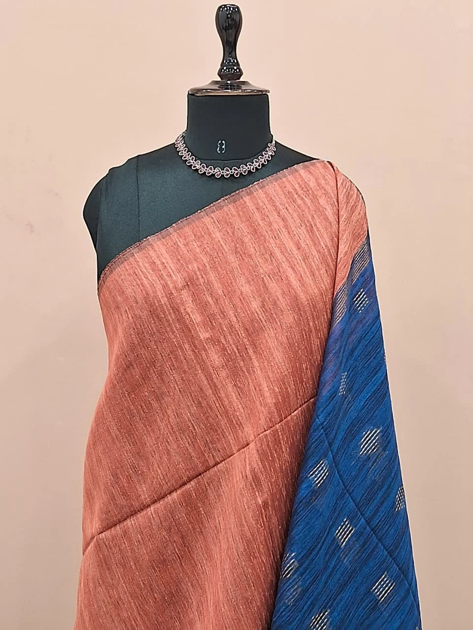 Orange-Shaded Plain Gicha Saree 1