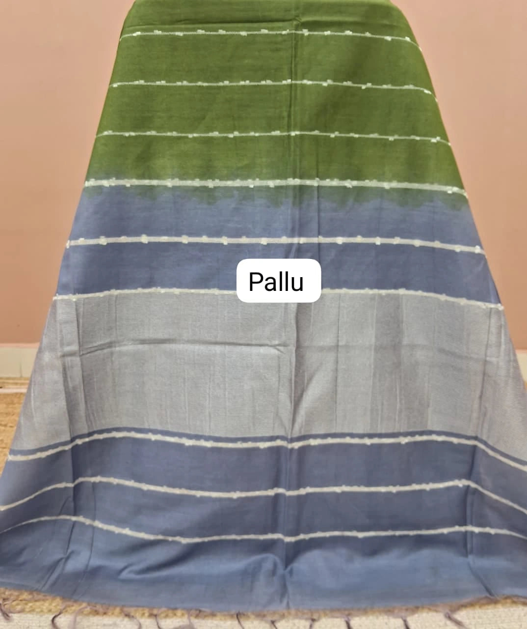 Leaf Green Bamboo Silk Saree Pallu