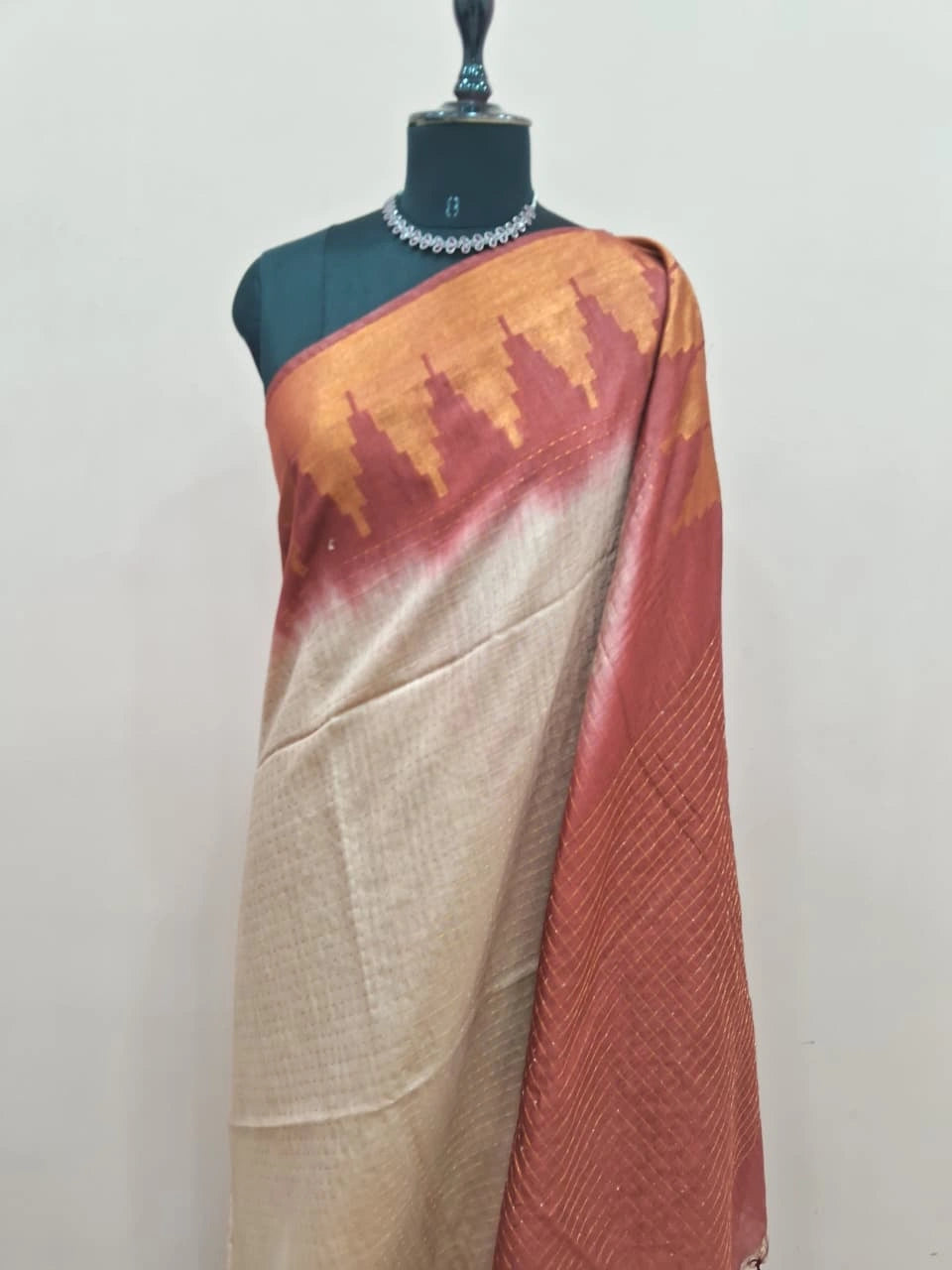 Beige Zari Checked Bamboo Silk Saree 1
