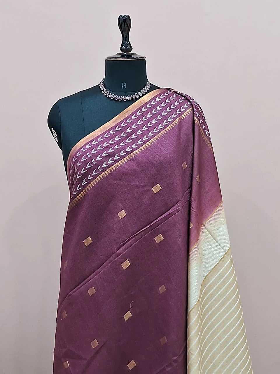 Beautiful Onion Pink Bamboo silk saree 1