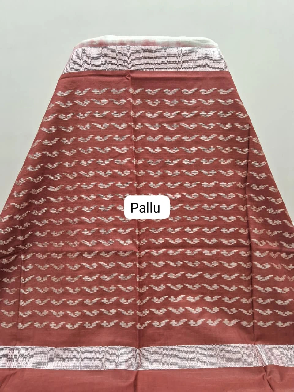 Beige Bamboo Silk Saree Pallu