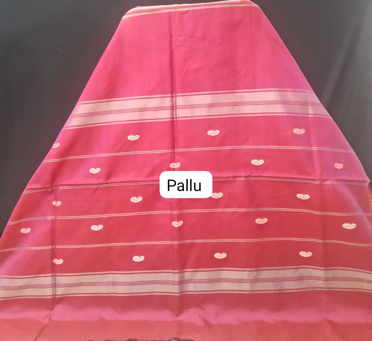 Light Lemon Yellow Hand Woven Banana Silk Saree pallu