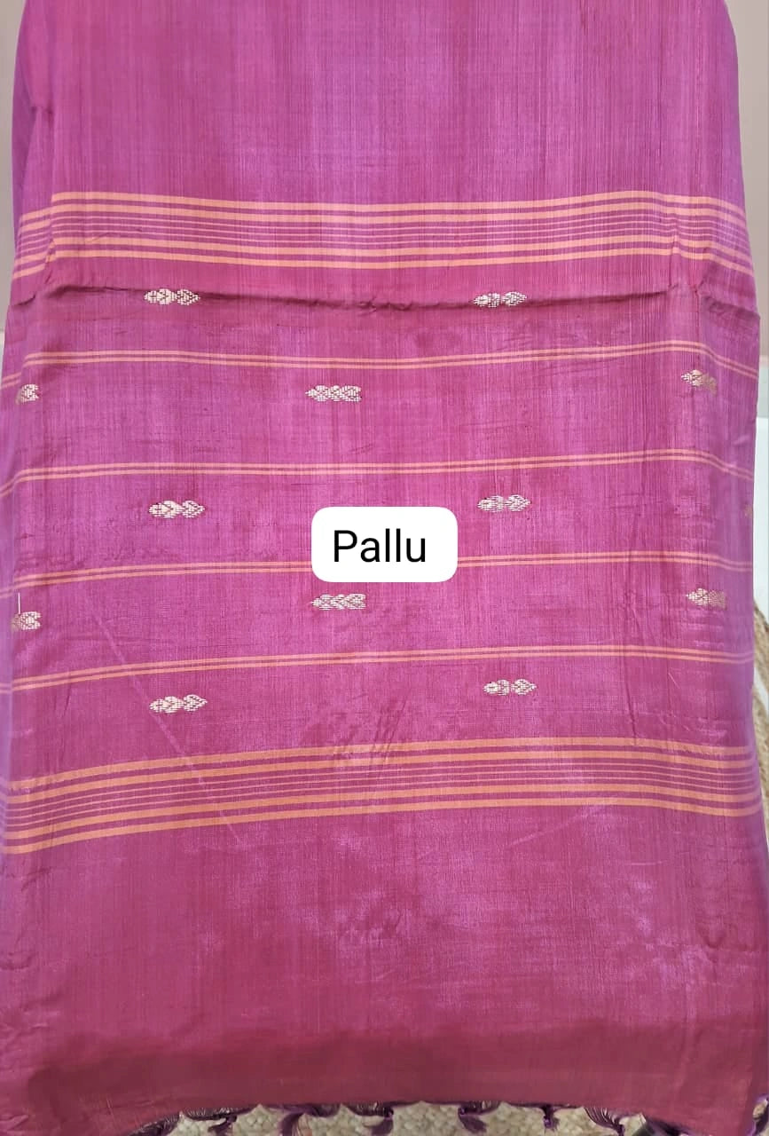 Dark blue handwoven banana silk saree pallu