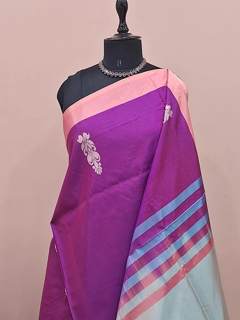 Magenta handwoven banana silk saree 1