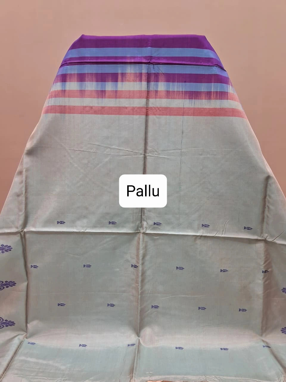 Magenta handwoven banana silk saree  Pallu